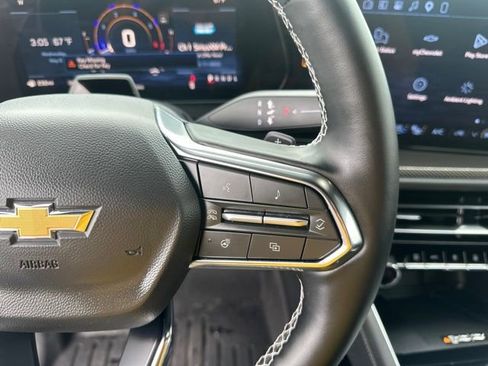 Used 2026 Chevrolet Traverse High Country AWD/4WD image 16