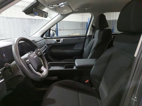 Used 2025 Hyundai Santa Fe SE FWD image 16