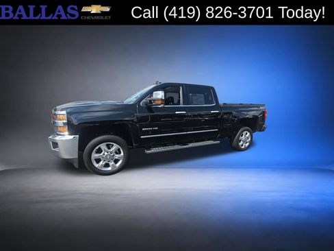 Used 2017 Chevrolet Silverado 2500 LTZ w/ Duramax Plus Package AWD/4WD image 4