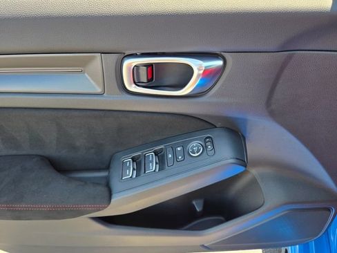 Used 2025 Honda Civic Type R image 17
