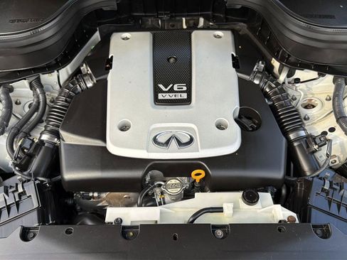 Used 2016 INFINITI QX50 AWD w/ Premium Plus Package image 32