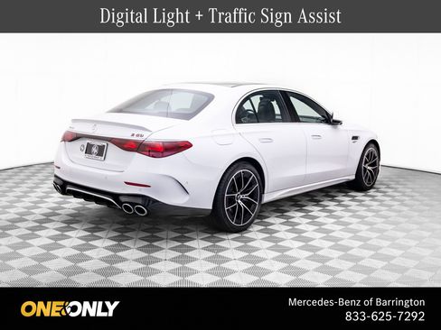 Used 2025 Mercedes-Benz E 53 AMG e 4MATIC Sedan image 5
