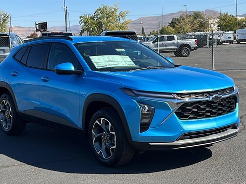 New 2026 Chevrolet Trax LT w/ LT Convenience Package image 3