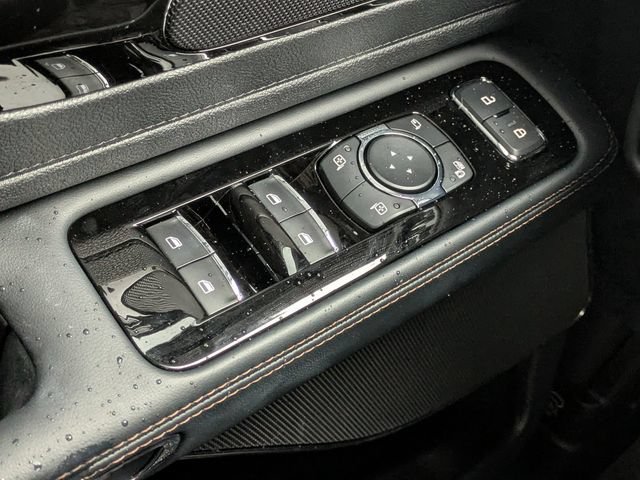 New 2025 Lincoln Aviator 2WD w/ Jet Appearance Package image 22