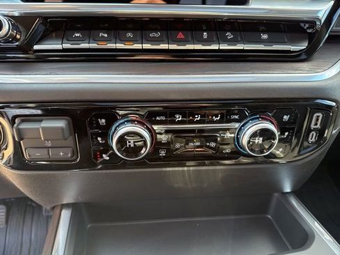 New 2026 GMC Sierra 1500 SLT AWD/4WD image 29