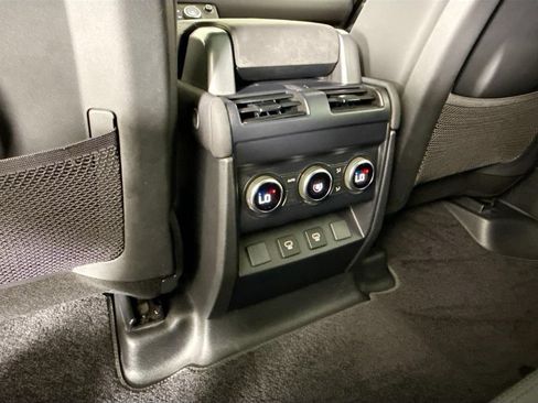 Used 2023 Land Rover Defender 110 X-Dynamic SE AWD/4WD image 16