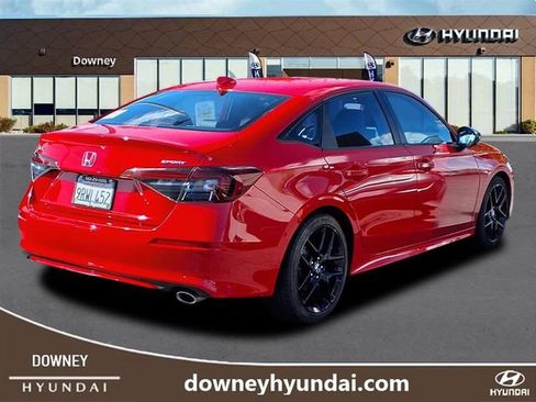 Used 2025 Honda Civic Sport image 4