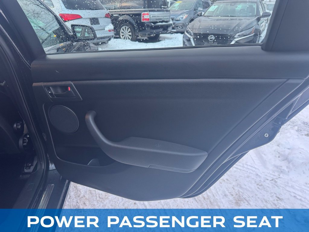 Used 2011 Chevrolet Caprice RWD image 22