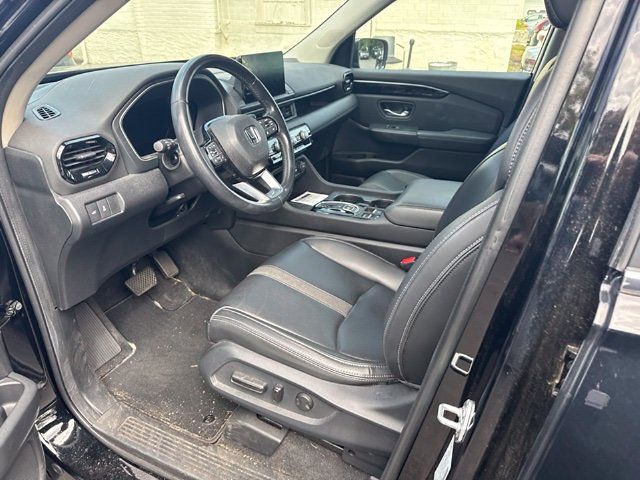 Used 2024 Honda Pilot EX-L image 9