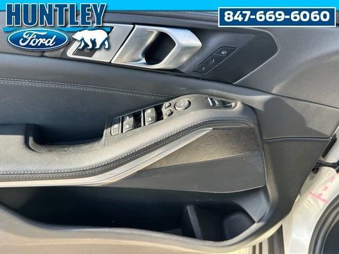 Used 2023 BMW X5 xDrive40i image 21