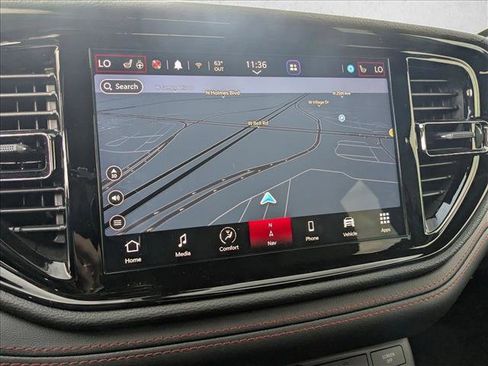 Used 2025 Dodge Durango GT w/ Blacktop Package image 12