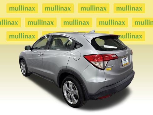 Used 2019 Honda HR-V LX image 9