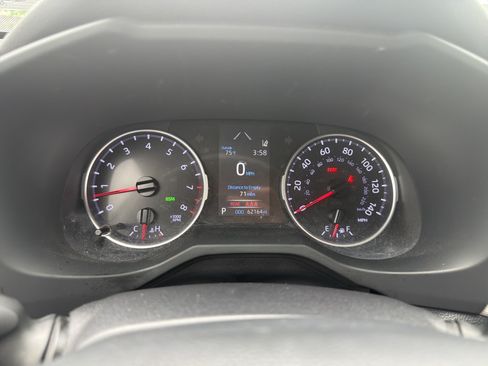 Used 2019 Toyota RAV4 XLE w/ Convenience Package AWD/4WD image 21