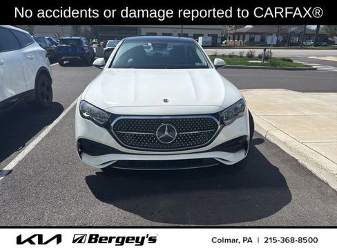 Used 2025 Mercedes-Benz E 350 4MATIC Sedan image 2