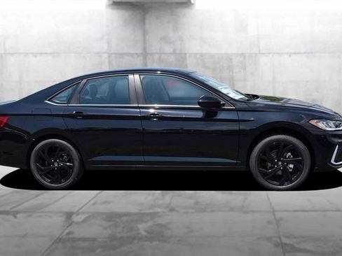 New 2026 Volkswagen Jetta SE FWD image 5