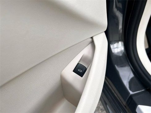 Used 2019 BMW M850i xDrive Convertible w/ M Carbon Exterior Package image 20