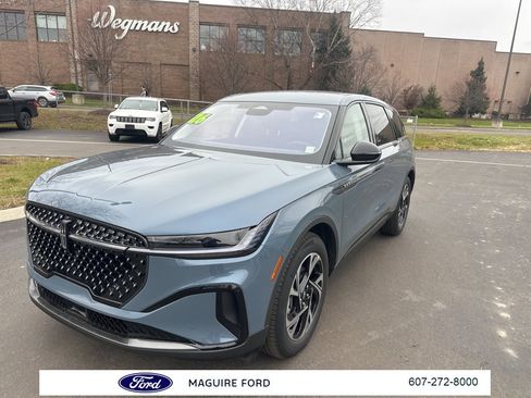 New 2026 Lincoln Nautilus Premier w/ Jet Appearance Package image 9