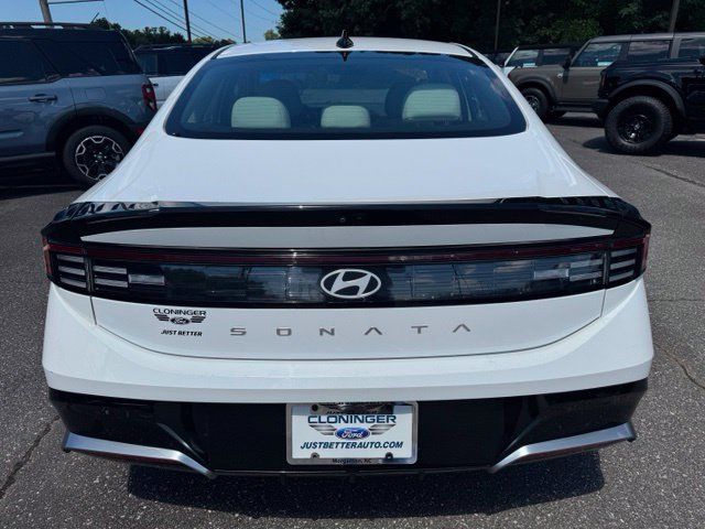 Used 2025 Hyundai Sonata SEL FWD image 6