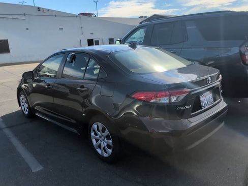 Certified 2026 Toyota Corolla LE FWD image 5