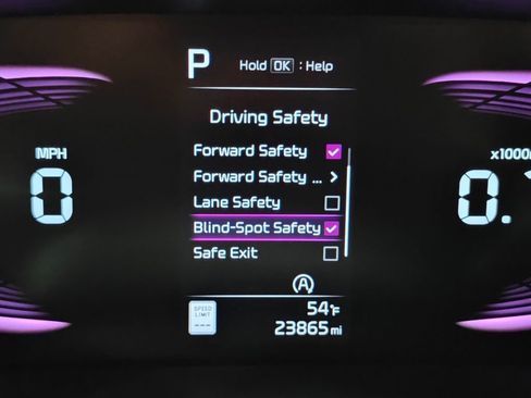 Used 2025 Kia Soul LX w/ LX Technology Package FWD image 30