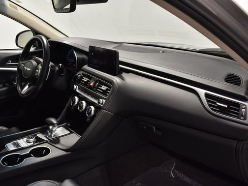 Used 2023 Genesis G70 2.0T image 31