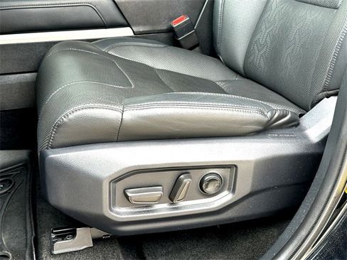 Used 2023 Toyota Tundra Limited w/ Power Package image 12