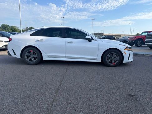 Used 2022 Kia K5 LX FWD image 3