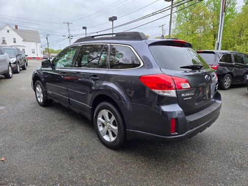 Used 2013 Subaru Outback 2.5i Limited AWD/4WD image 15
