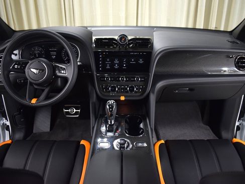 New 2026 Bentley Bentayga Speed image 2