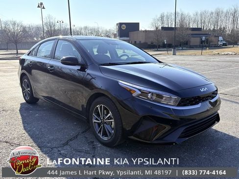 Certified 2023 Kia Forte LXS w/ LXS Technology Package image 7