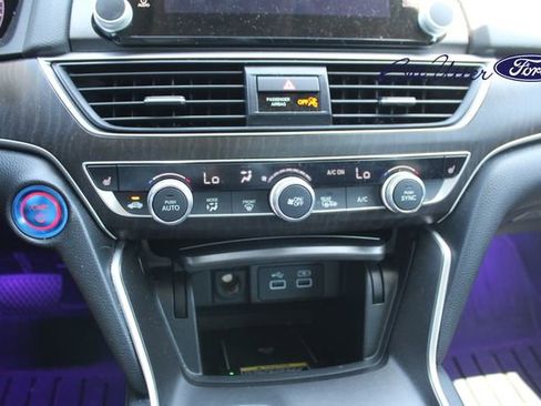 Used 2022 Honda Accord EX-L image 11