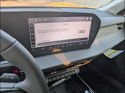 New 2026 Audi Q3 quattro 2.0T image 11