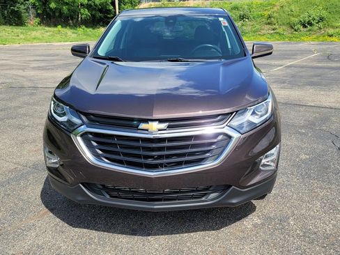 Used 2020 Chevrolet Equinox LT w/ Driver Convenience Package FWD image 4
