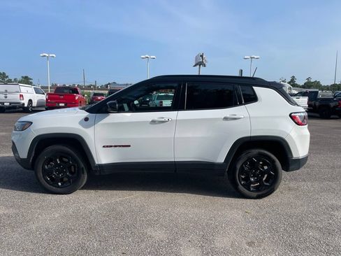 Used 2023 Jeep Compass Trailhawk AWD/4WD image 5
