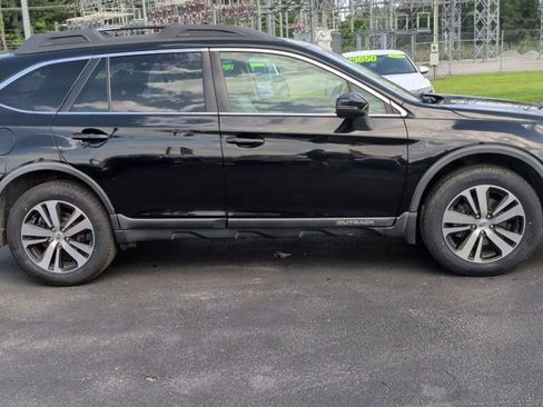Used 2019 Subaru Outback 2.5i Limited AWD/4WD image 9