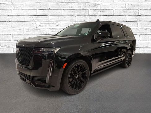 Used 2023 Cadillac Escalade Sport Platinum AWD/4WD image 2