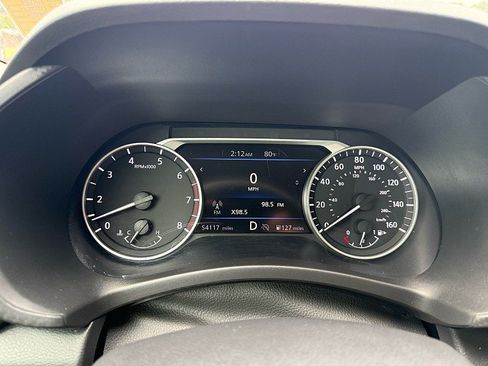 Used 2024 Nissan Sentra SV FWD image 29