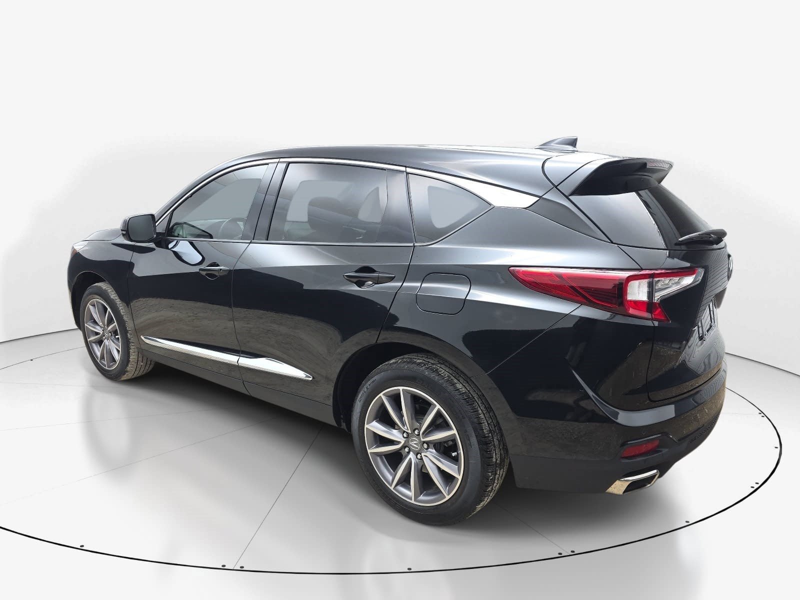 Used 2023 Acura RDX w/ Technology Package FWD image 6