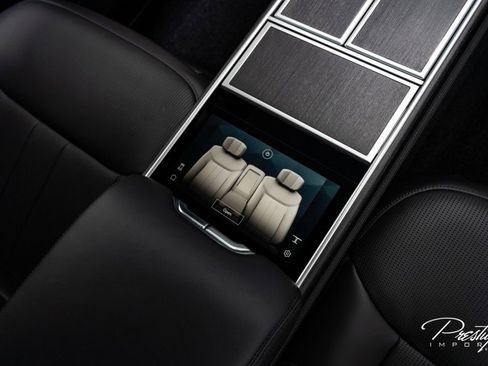 Used 2024 Land Rover Range Rover SV image 61