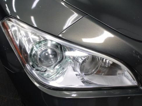 Used 2012 INFINITI M56 image 27