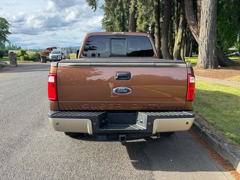 Used 2012 Ford F250 King Ranch w/ King Ranch w/Chrome Pkg AWD/4WD image 4