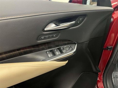 Certified 2024 Cadillac XT4 Premium Luxury w/ Technology Package image 20