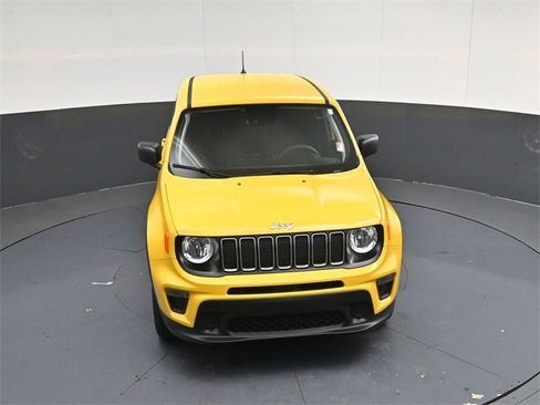 Used 2023 Jeep Renegade Latitude image 44