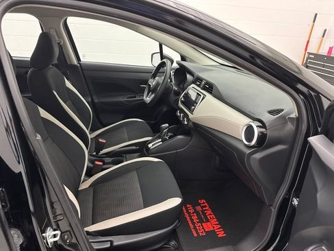 Used 2021 Nissan Versa SV FWD image 33