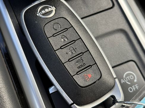 Used 2023 Nissan Pathfinder Platinum w/ Lighting Package (N93) image 36