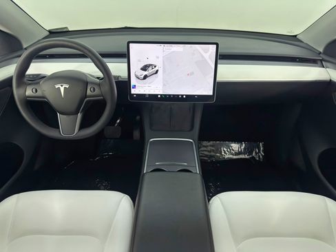 Used 2023 Tesla Model Y Long Range image 13