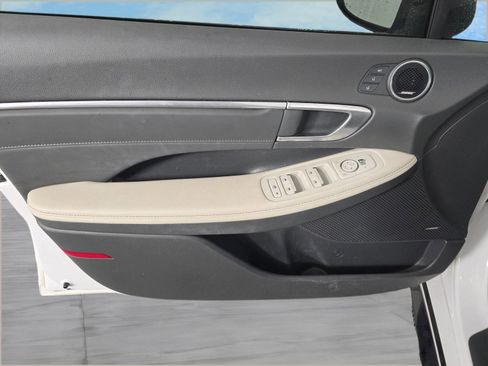 Used 2022 Hyundai Sonata Limited image 10