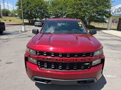 Used 2020 Chevrolet Silverado 1500 Custom w/ Custom Value Package RWD image 10