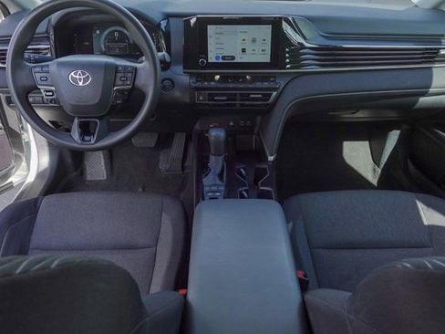 Used 2025 Toyota Camry LE FWD image 23