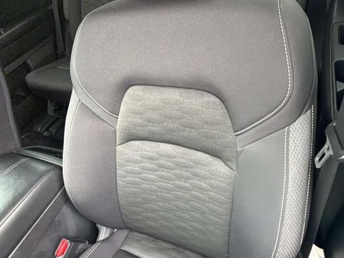 Certified 2024 Nissan Pathfinder SV FWD image 28